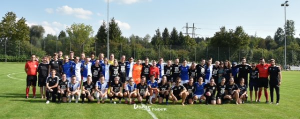 Gute Stimmung am 9. September 2023 beim Cup-Spiel der Damen